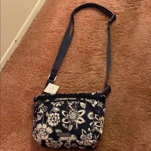 Vera crossbody